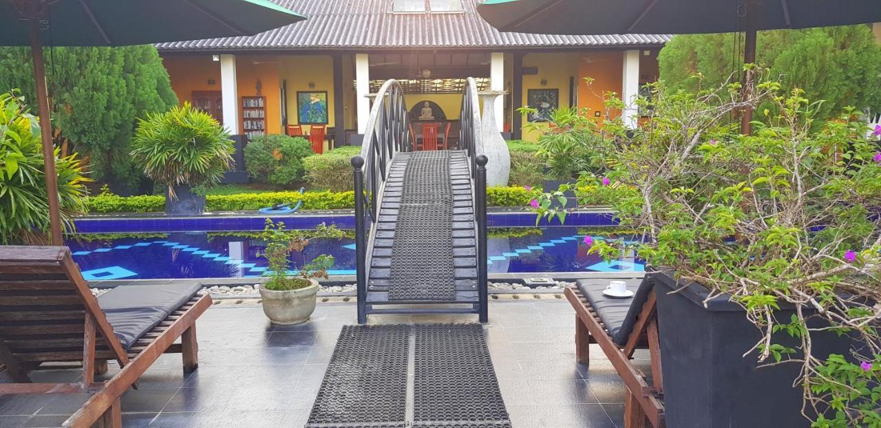 Flower Garden Lake Resort Tissamaharama Dış mekan fotoğraf